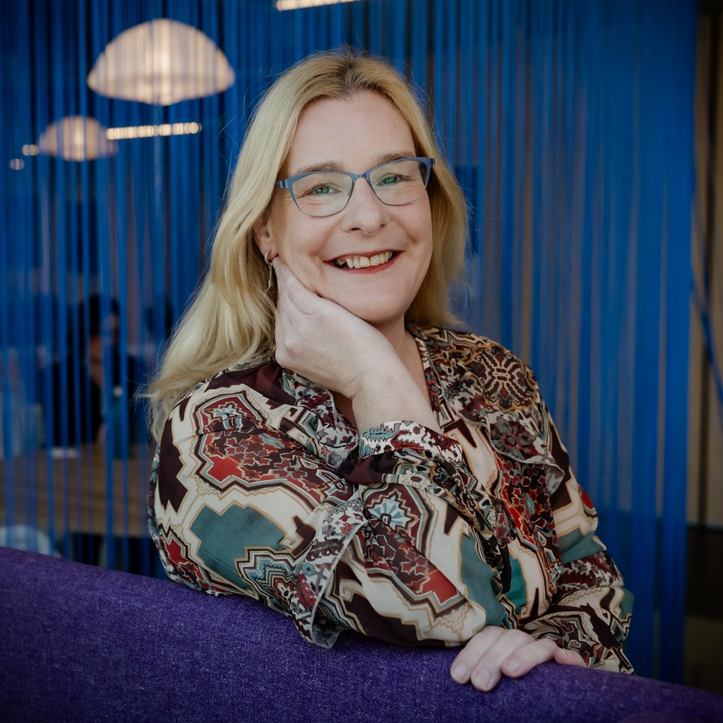Esther Krook